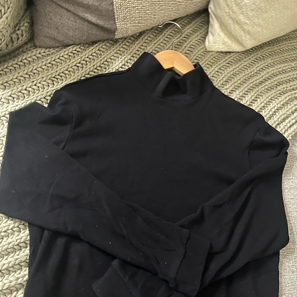 Black Turtleneck/ Mock Neck - Size S - Mens Clubroom - Lightly Used
